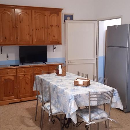 Casa A 30 M Dal Mare Villa Sant Isidoro  Buitenkant foto