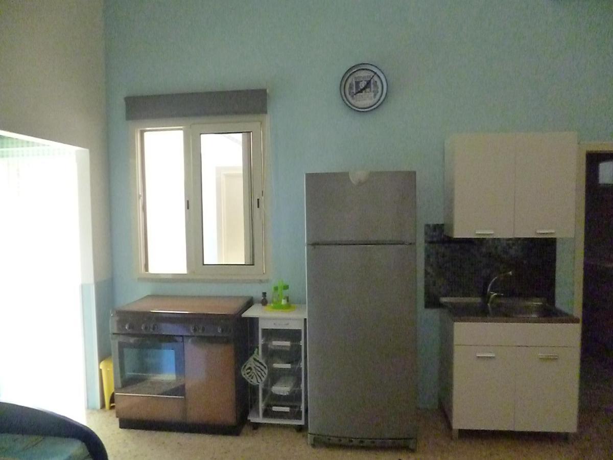 Casa A 30 M Dal Mare Villa Sant Isidoro  Buitenkant foto