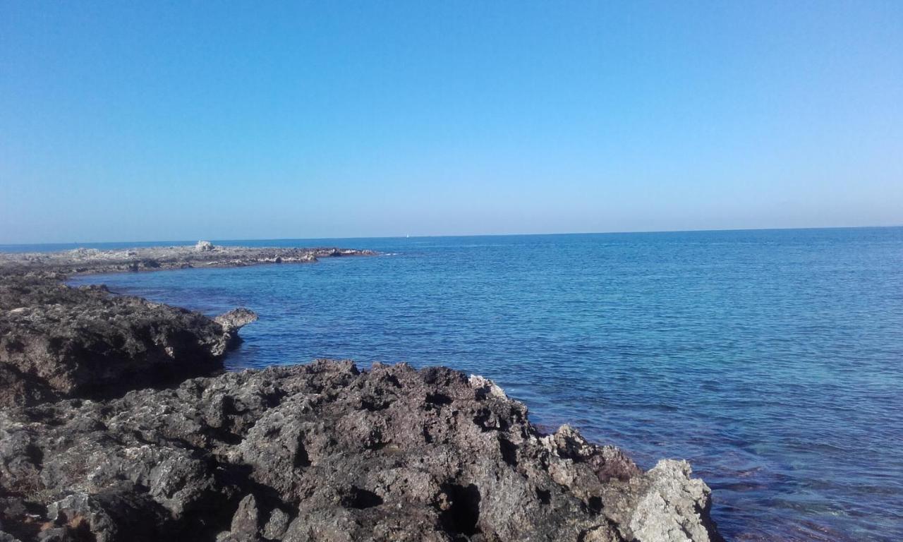 Casa A 30 M Dal Mare Villa Sant Isidoro  Buitenkant foto